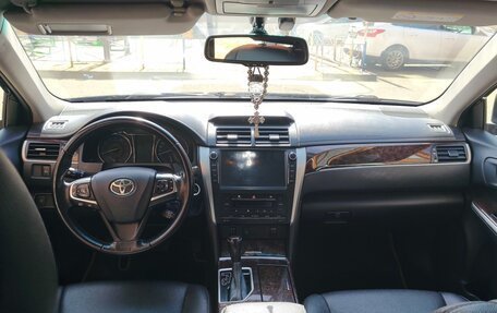 Toyota Camry, 2016 год, 1 950 000 рублей, 5 фотография