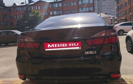 Toyota Camry, 2016 год, 1 950 000 рублей, 10 фотография