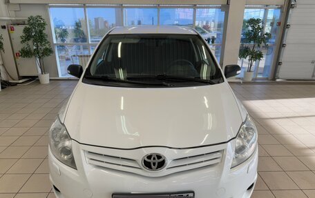 Toyota Auris II, 2010 год, 670 000 рублей, 3 фотография