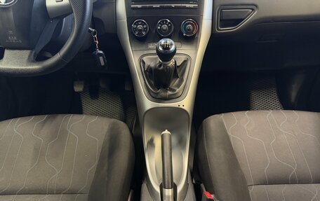 Toyota Auris II, 2010 год, 670 000 рублей, 13 фотография