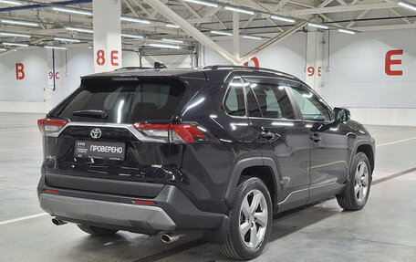 Toyota RAV4, 2020 год, 3 390 000 рублей, 5 фотография