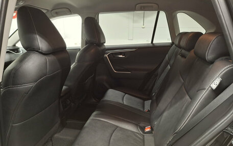 Toyota RAV4, 2020 год, 3 390 000 рублей, 12 фотография