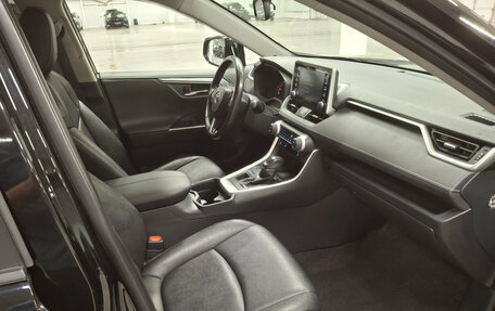Toyota RAV4, 2020 год, 3 390 000 рублей, 11 фотография