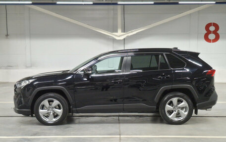 Toyota RAV4, 2020 год, 3 390 000 рублей, 8 фотография