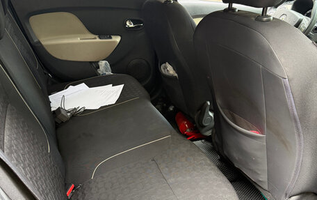 Renault Logan II, 2014 год, 640 000 рублей, 26 фотография