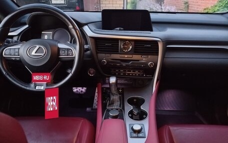 Lexus RX IV рестайлинг, 2017 год, 4 250 000 рублей, 7 фотография