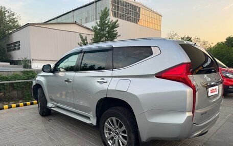 Mitsubishi Pajero Sport III рестайлинг, 2019 год, 3 250 000 рублей, 5 фотография