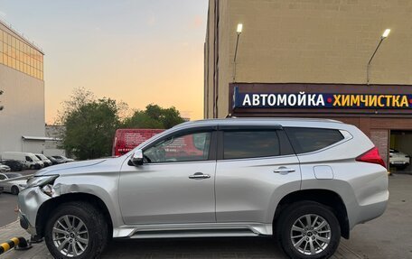 Mitsubishi Pajero Sport III рестайлинг, 2019 год, 3 250 000 рублей, 6 фотография