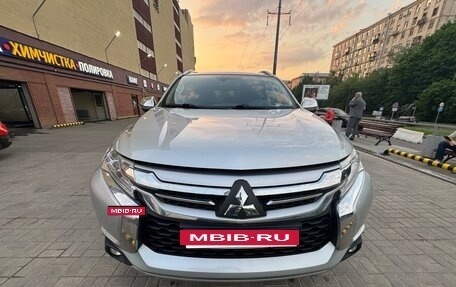 Mitsubishi Pajero Sport III рестайлинг, 2019 год, 3 250 000 рублей, 9 фотография