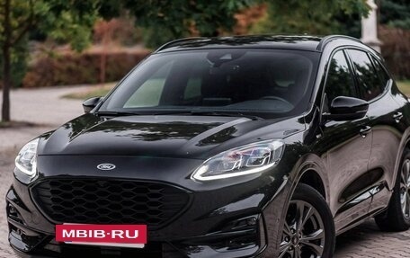 Ford Kuga III, 2021 год, 1 550 000 рублей, 2 фотография