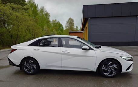 Hyundai Elantra, 2023 год, 2 125 000 рублей, 3 фотография