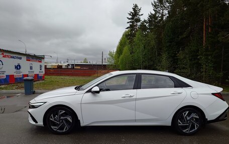 Hyundai Elantra, 2023 год, 2 125 000 рублей, 8 фотография