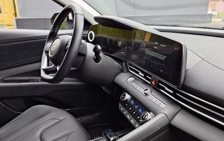 Hyundai Elantra, 2023 год, 2 125 000 рублей, 11 фотография