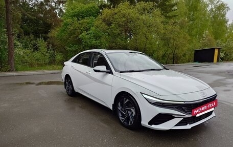 Hyundai Elantra, 2023 год, 2 125 000 рублей, 4 фотография
