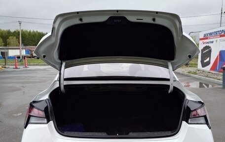Hyundai Elantra, 2023 год, 2 125 000 рублей, 9 фотография