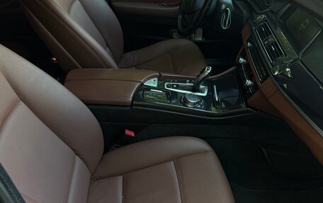 BMW 5 серия, 2013 год, 2 400 000 рублей, 9 фотография