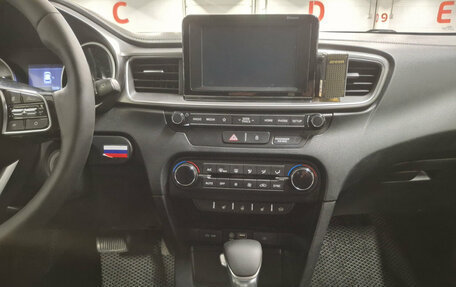 KIA cee'd III, 2018 год, 1 750 000 рублей, 18 фотография