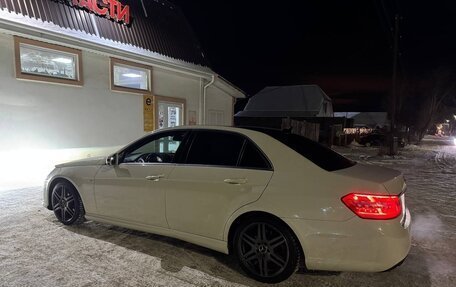 Mercedes-Benz E-Класс, 2012 год, 1 400 000 рублей, 6 фотография