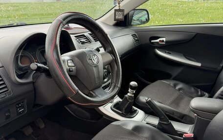 Toyota Corolla, 2011 год, 930 000 рублей, 10 фотография