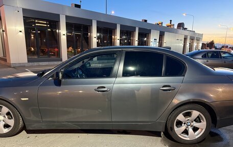 BMW 5 серия, 2004 год, 777 000 рублей, 2 фотография