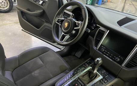 Porsche Macan I рестайлинг, 2016 год, 3 950 000 рублей, 7 фотография