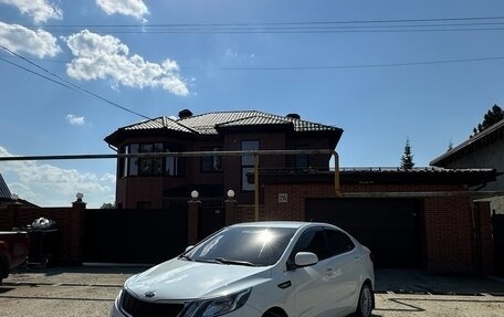 KIA Rio III рестайлинг, 2013 год, 639 000 рублей, 3 фотография
