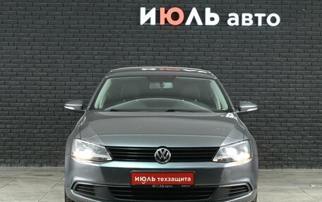 Volkswagen Jetta VI, 2014 год, 1 250 000 рублей, 2 фотография