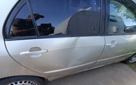Toyota Corolla, 2004 год, 171 000 рублей, 2 фотография
