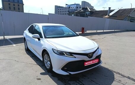 Toyota Camry, 2019 год, 2 200 000 рублей, 1 фотография