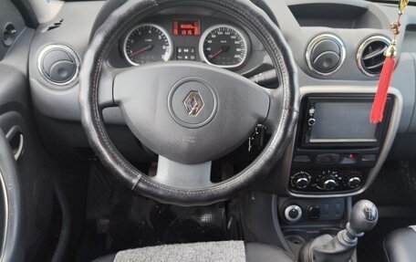Renault Duster I рестайлинг, 2014 год, 950 000 рублей, 2 фотография