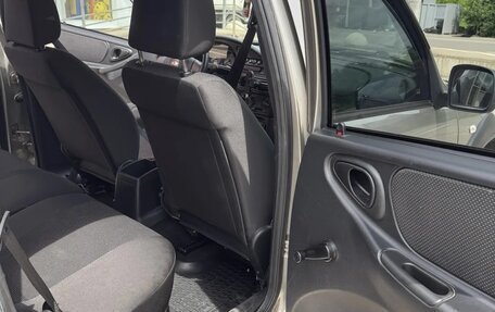 Chevrolet Niva I рестайлинг, 2017 год, 830 000 рублей, 4 фотография