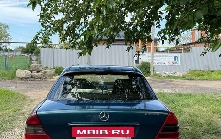 Mercedes-Benz C-Класс, 1997 год, 370 000 рублей, 2 фотография