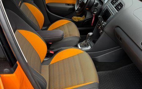 Volkswagen Polo VI (EU Market), 2011 год, 975 000 рублей, 7 фотография