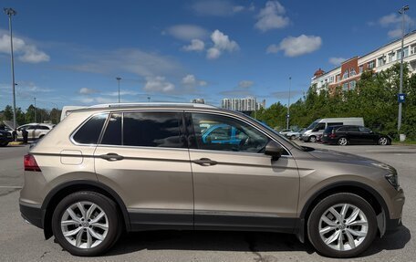 Volkswagen Tiguan II, 2017 год, 2 600 000 рублей, 4 фотография