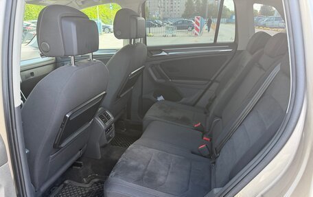 Volkswagen Tiguan II, 2017 год, 2 600 000 рублей, 11 фотография
