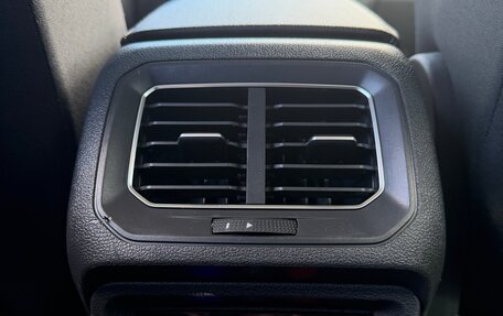 Volkswagen Tiguan II, 2017 год, 2 600 000 рублей, 12 фотография