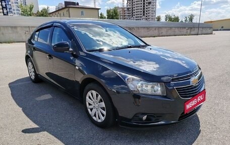 Chevrolet Cruze II, 2012 год, 900 000 рублей, 19 фотография