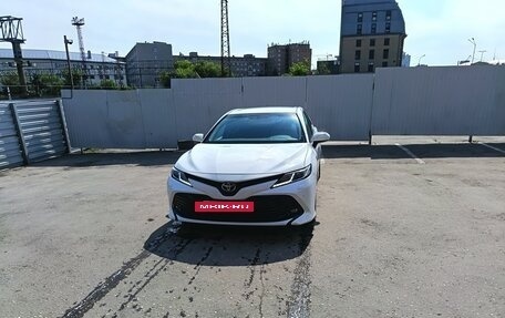 Toyota Camry, 2019 год, 2 200 000 рублей, 5 фотография