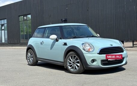 MINI Hatch, 2011 год, 800 000 рублей, 2 фотография