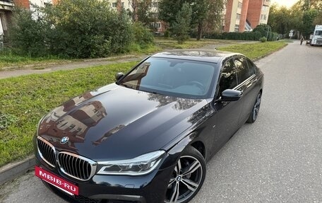 BMW 7 серия, 2018 год, 4 750 000 рублей, 2 фотография
