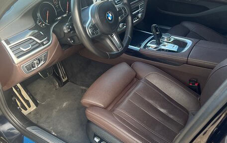 BMW 7 серия, 2018 год, 4 750 000 рублей, 17 фотография