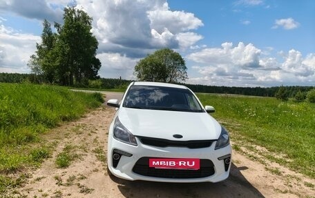 KIA Rio IV, 2020 год, 1 550 000 рублей, 3 фотография