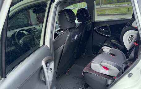 Toyota RAV4, 2010 год, 1 800 000 рублей, 11 фотография
