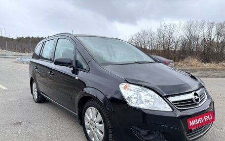 Opel Zafira B, 2008 год, 585 000 рублей, 2 фотография