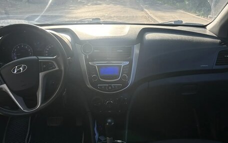 Hyundai Solaris II рестайлинг, 2014 год, 740 000 рублей, 13 фотография