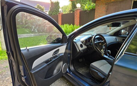 Chevrolet Cruze II, 2011 год, 600 000 рублей, 16 фотография