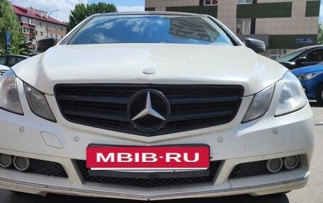Mercedes-Benz E-Класс, 2011 год, 1 100 000 рублей, 9 фотография