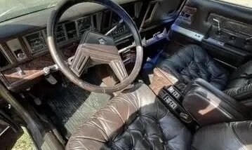 Chrysler New Yorker XII, 1985 год, 300 000 рублей, 8 фотография