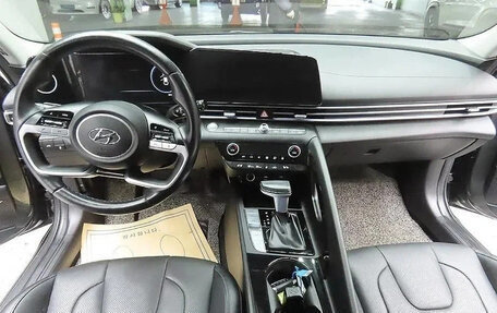Hyundai Avante, 2022 год, 1 300 000 рублей, 6 фотография