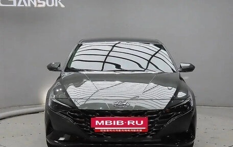 Hyundai Avante, 2022 год, 1 300 000 рублей, 2 фотография